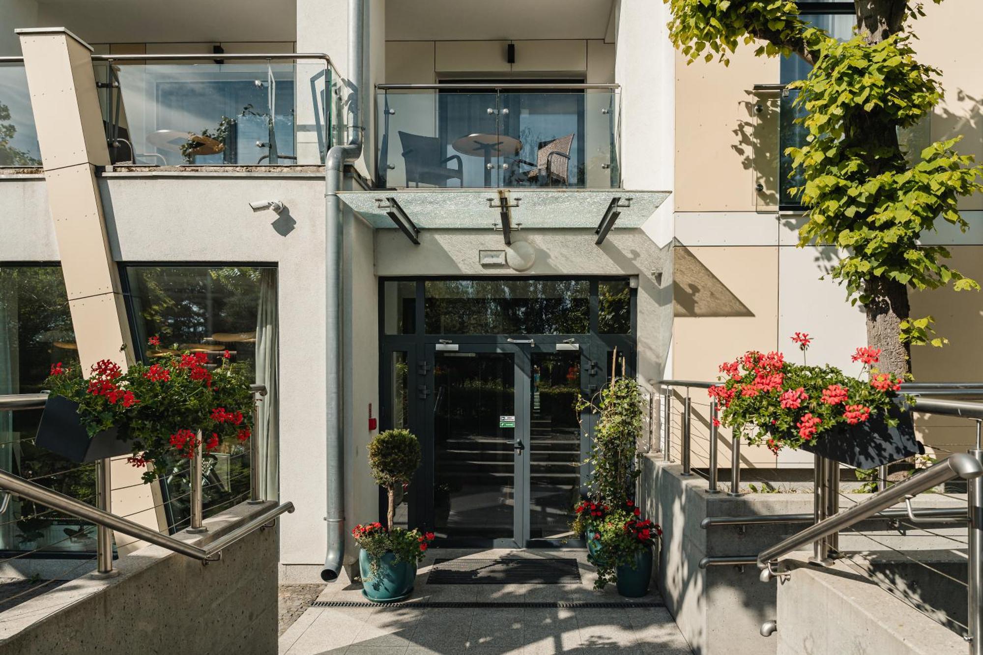 Rewita Korab Hotell Sopot Exteriör bild