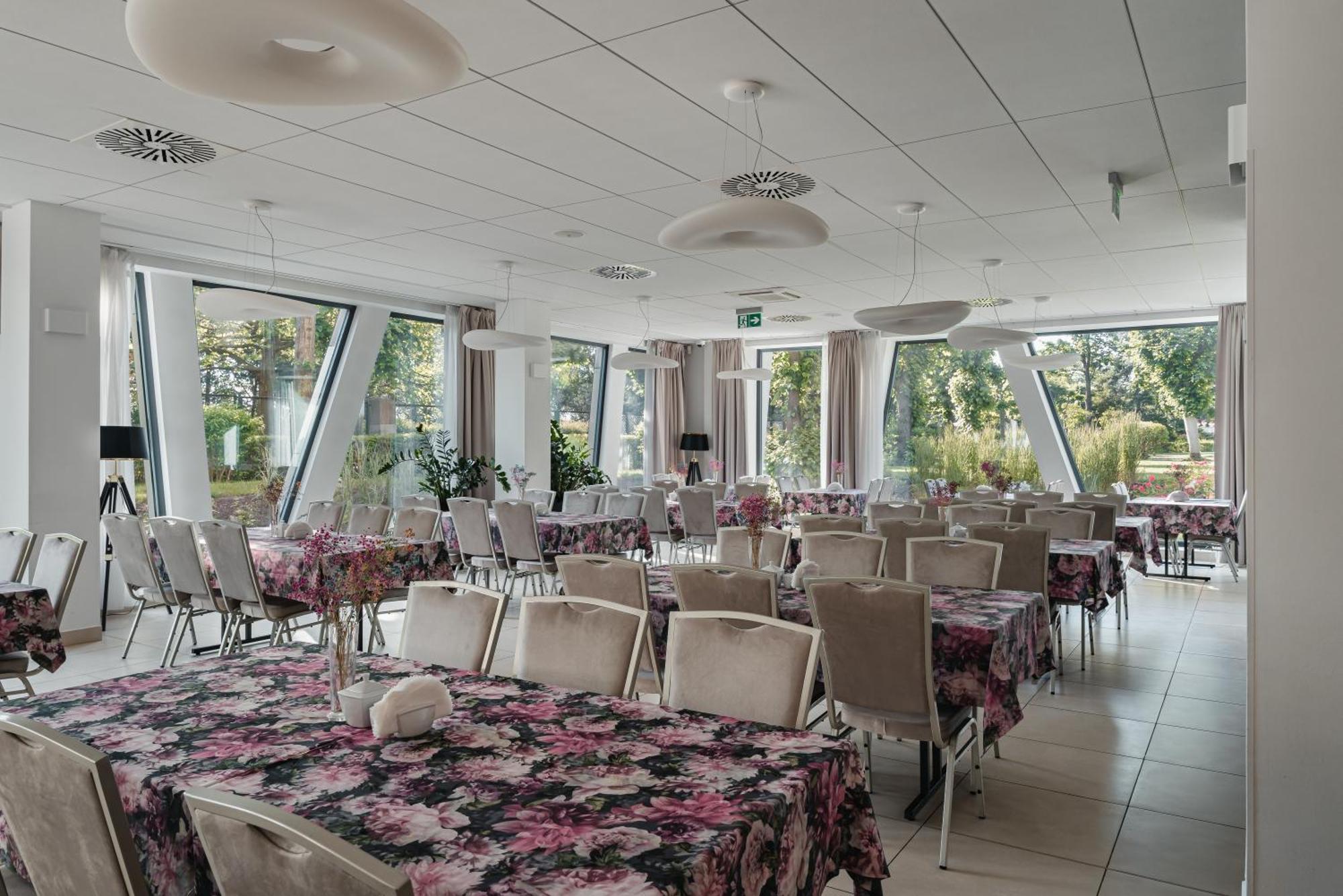 Rewita Korab Hotell Sopot Exteriör bild